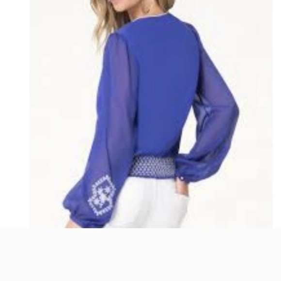 Bebe Women's Size Small Embroidered Blouse New - Picture 6 of 8